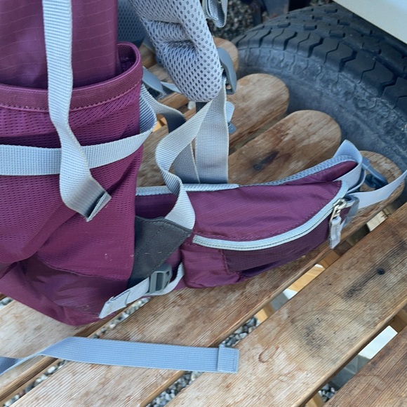 Deuter women’s hiking pack 45-10 SL - Picture 4 of 7